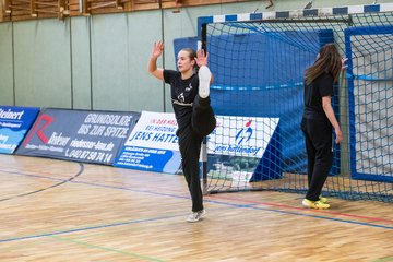 Bild 150 - wBJ SV Henstedt Ulzburg - HSG Holstein Kiel/Kronshagen : Ergebnis: 30:28
